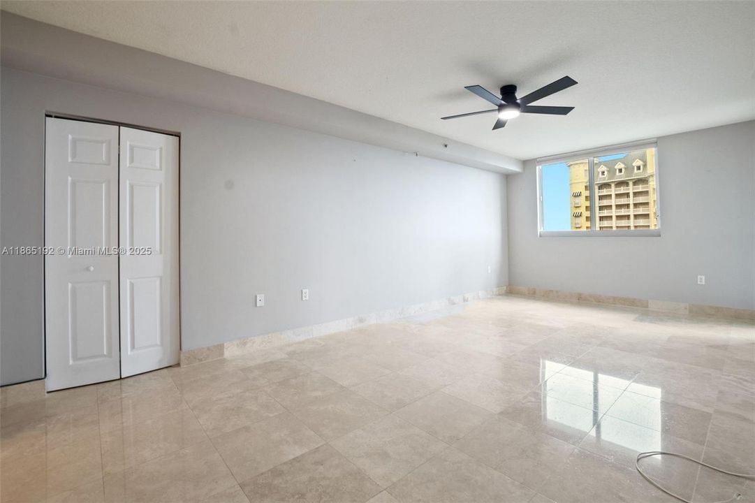 Active With Contract: $5,500 (3 beds, 3 baths, 1686 Square Feet)