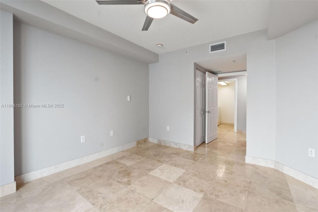 Active With Contract: $5,500 (3 beds, 3 baths, 1686 Square Feet)