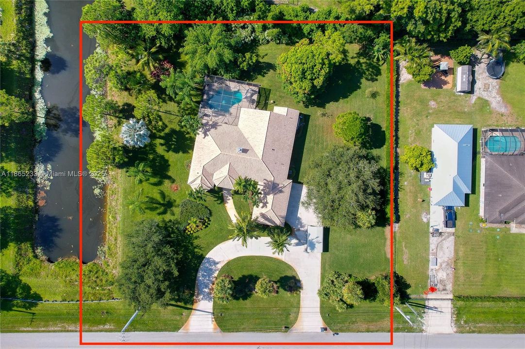 For Sale: $980,000 (3 beds, 3 baths, 3105 Square Feet)