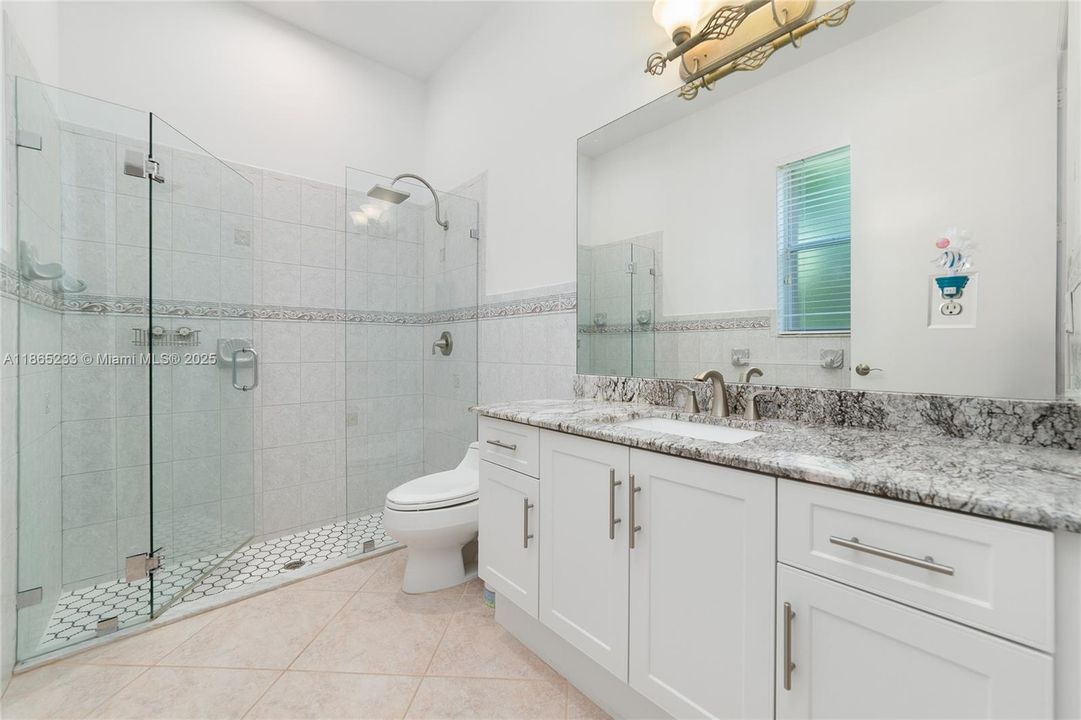 For Sale: $980,000 (3 beds, 3 baths, 3105 Square Feet)