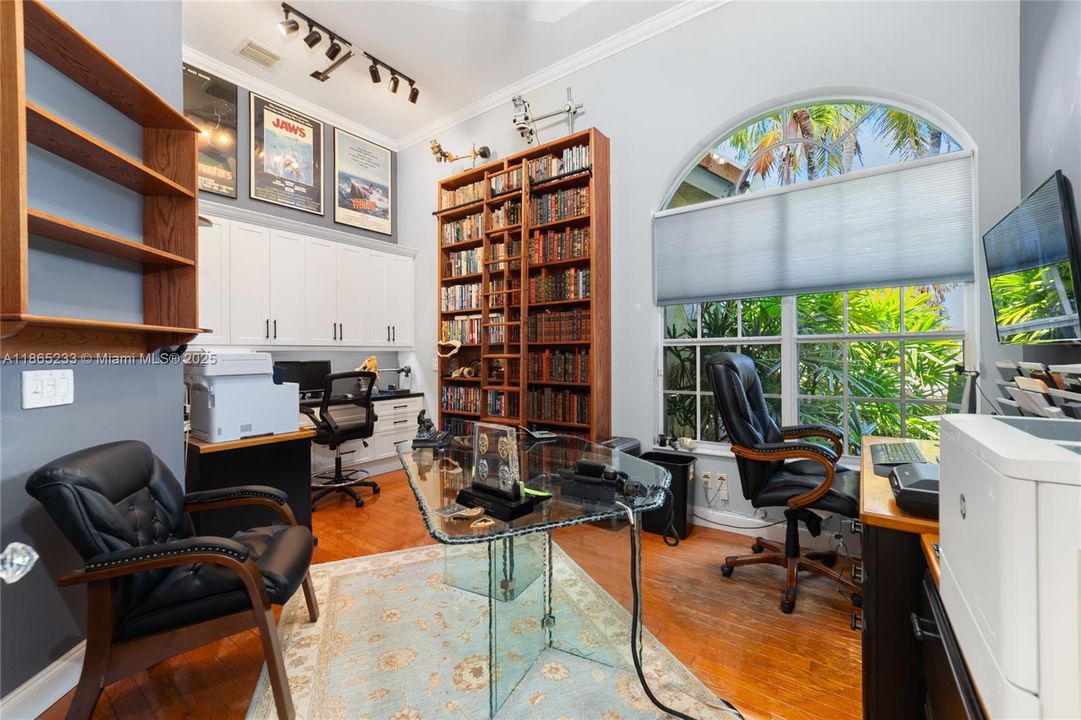 For Sale: $980,000 (3 beds, 3 baths, 3105 Square Feet)