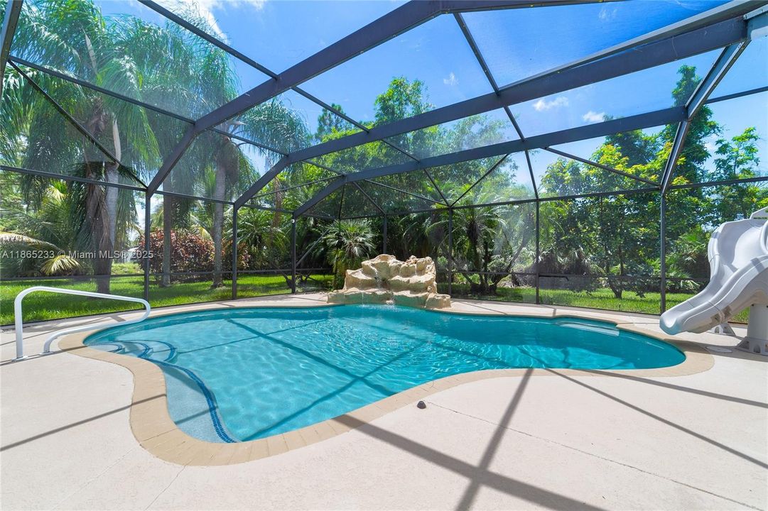 For Sale: $980,000 (3 beds, 3 baths, 3105 Square Feet)