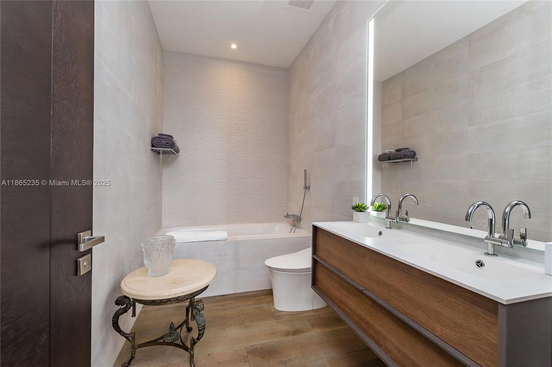 En Venta: $11,849,000 (5 camas, 5 baños, 4986 Pies cuadrados)