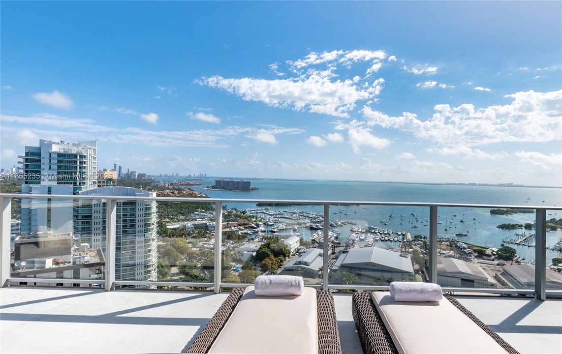 En Venta: $11,849,000 (5 camas, 5 baños, 4986 Pies cuadrados)