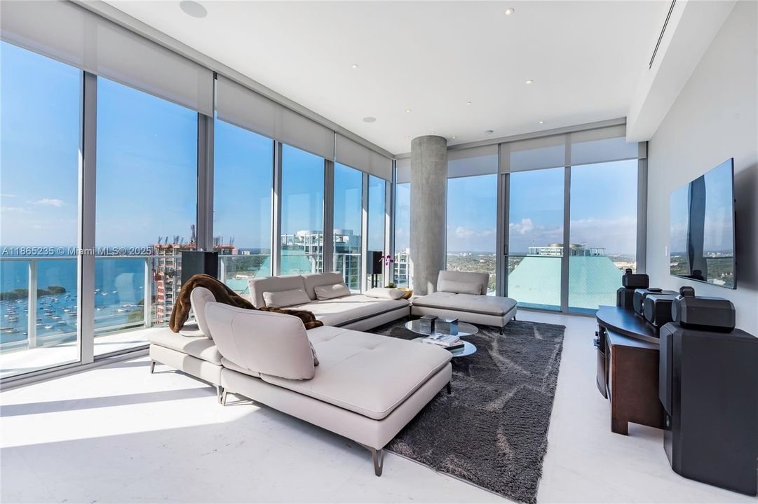 En Venta: $11,849,000 (5 camas, 5 baños, 4986 Pies cuadrados)