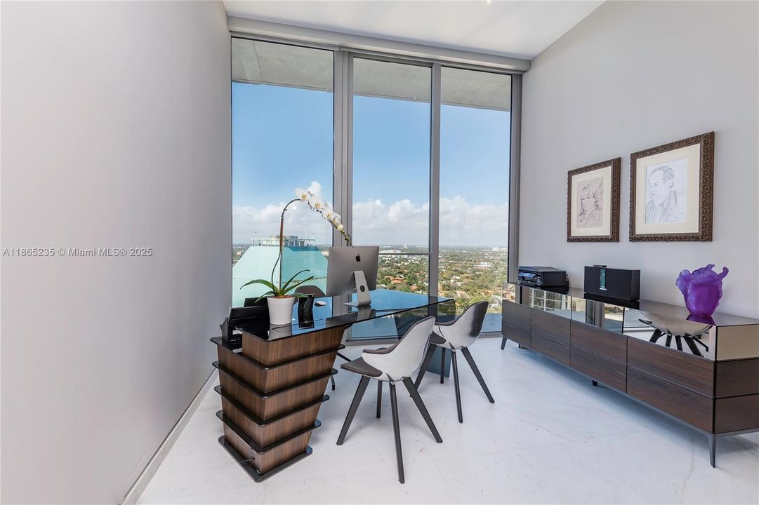 En Venta: $11,849,000 (5 camas, 5 baños, 4986 Pies cuadrados)