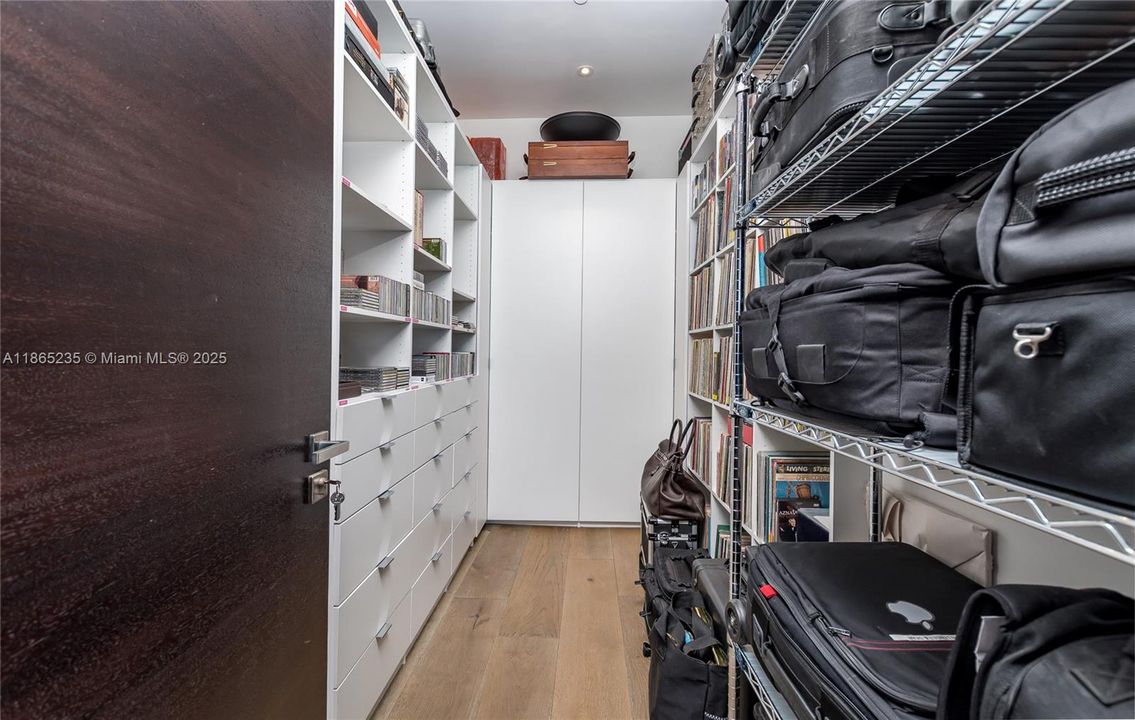 En Venta: $11,849,000 (5 camas, 5 baños, 4986 Pies cuadrados)