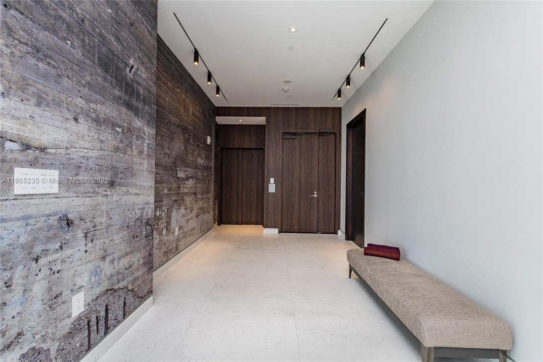 En Venta: $11,849,000 (5 camas, 5 baños, 4986 Pies cuadrados)