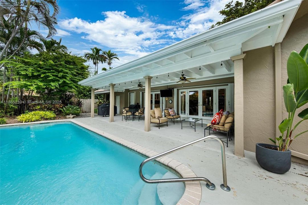 Active With Contract: $1,595,000 (5 beds, 3 baths, 3110 Square Feet)