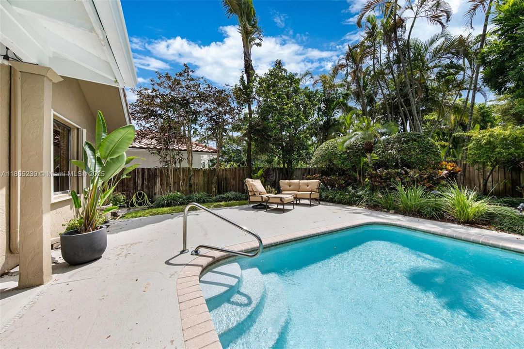 Active With Contract: $1,595,000 (5 beds, 3 baths, 3110 Square Feet)