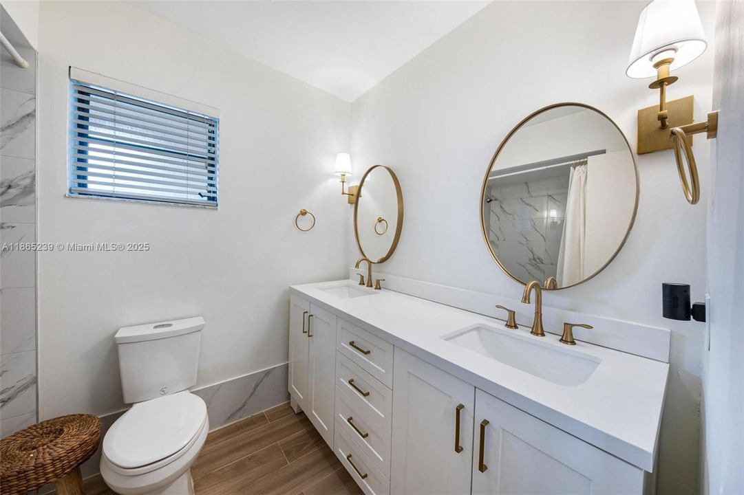 Active With Contract: $1,595,000 (5 beds, 3 baths, 3110 Square Feet)