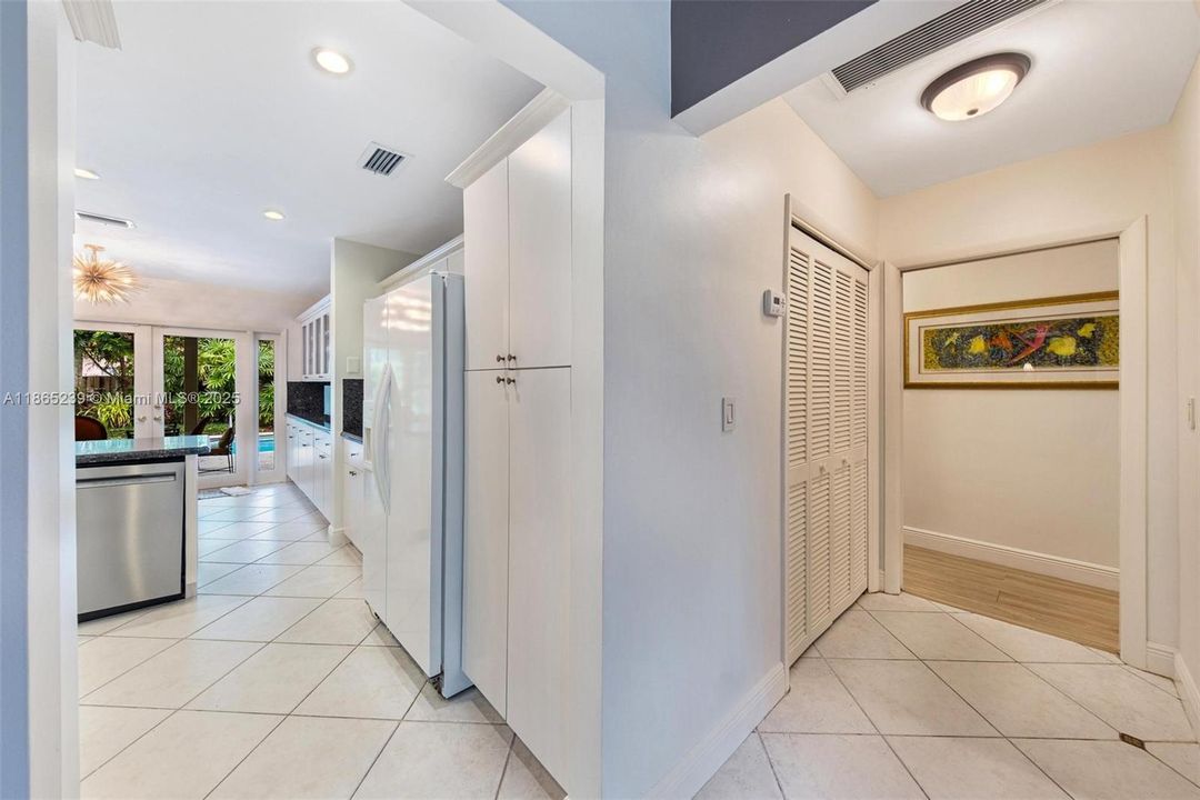 Active With Contract: $1,595,000 (5 beds, 3 baths, 3110 Square Feet)