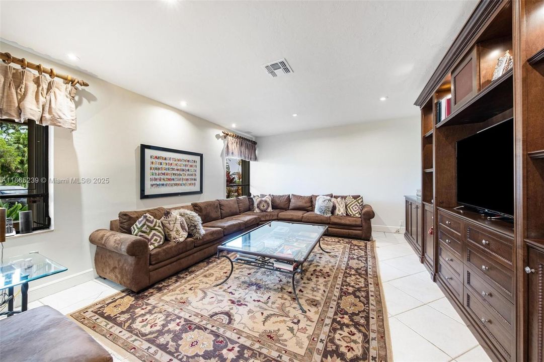 Active With Contract: $1,595,000 (5 beds, 3 baths, 3110 Square Feet)