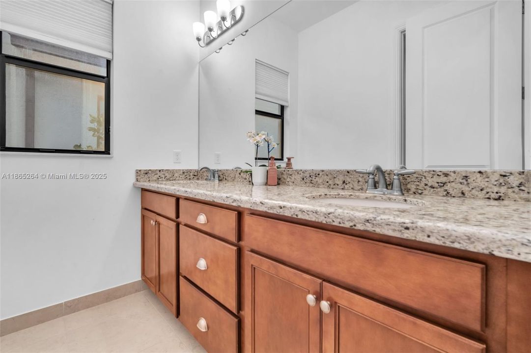 Second Bath - Shared