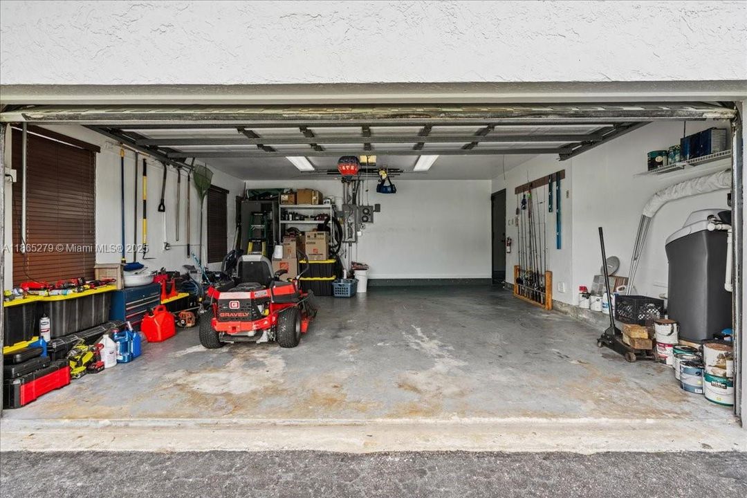 待售: $939,999 (3 贝兹, 2 浴室, 3111 平方英尺)