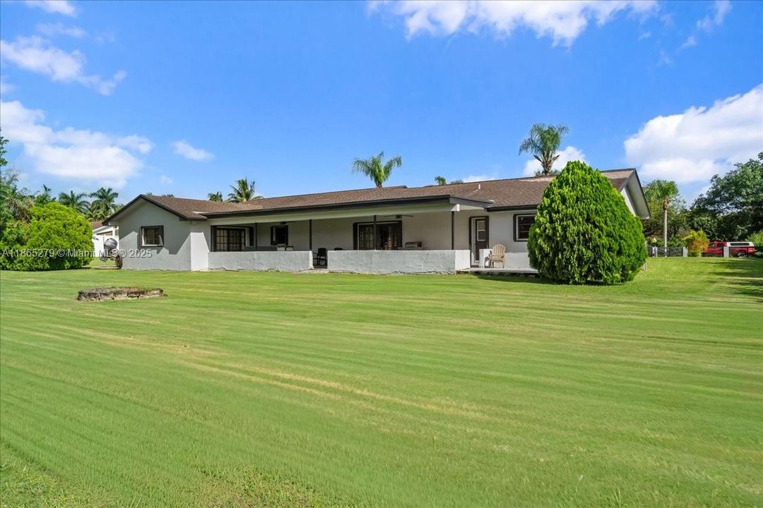 待售: $939,999 (3 贝兹, 2 浴室, 3111 平方英尺)