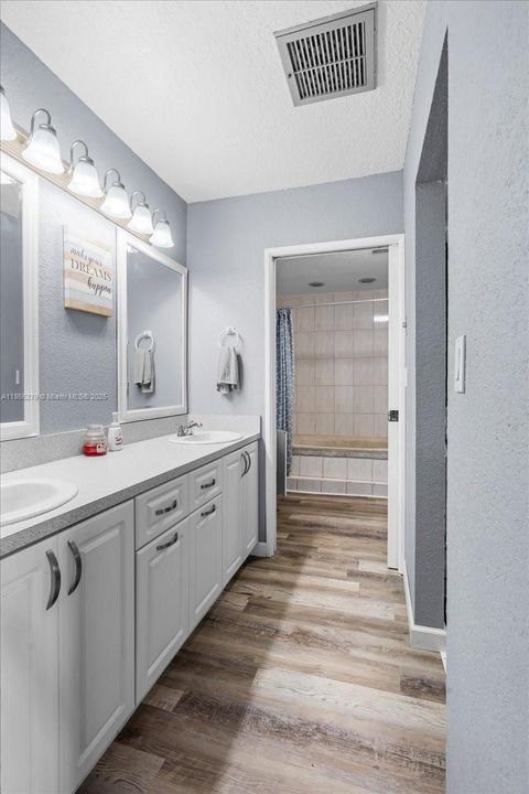 待售: $939,999 (3 贝兹, 2 浴室, 3111 平方英尺)