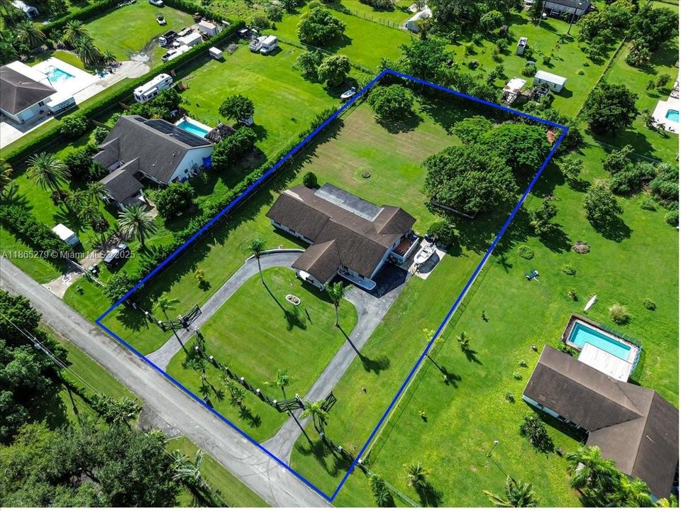 待售: $939,999 (3 贝兹, 2 浴室, 3111 平方英尺)