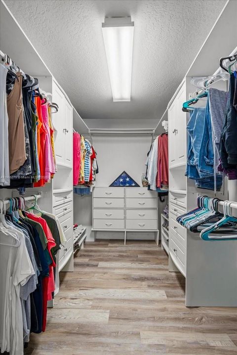 待售: $939,999 (3 贝兹, 2 浴室, 3111 平方英尺)