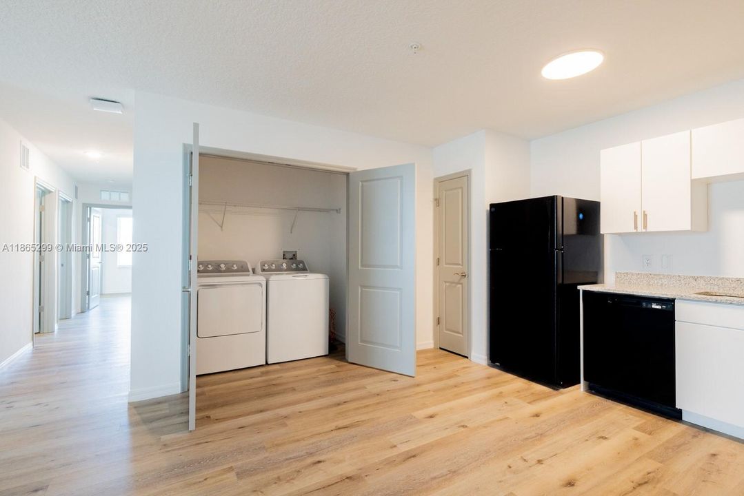 Recently Rented: $1,534 (3 beds, 2 baths, 1125 Square Feet)