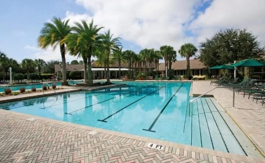 For Sale: $369,000 (3 beds, 2 baths, 1773 Square Feet)