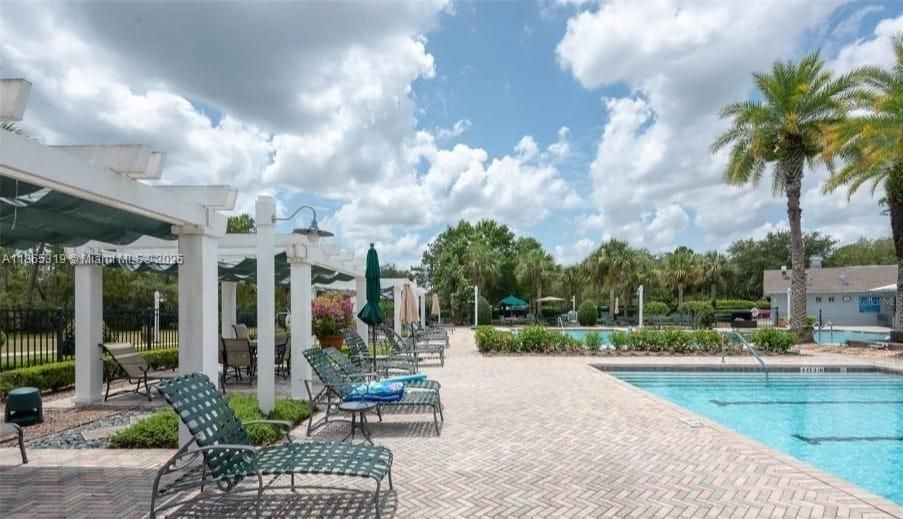 For Sale: $369,000 (3 beds, 2 baths, 1773 Square Feet)