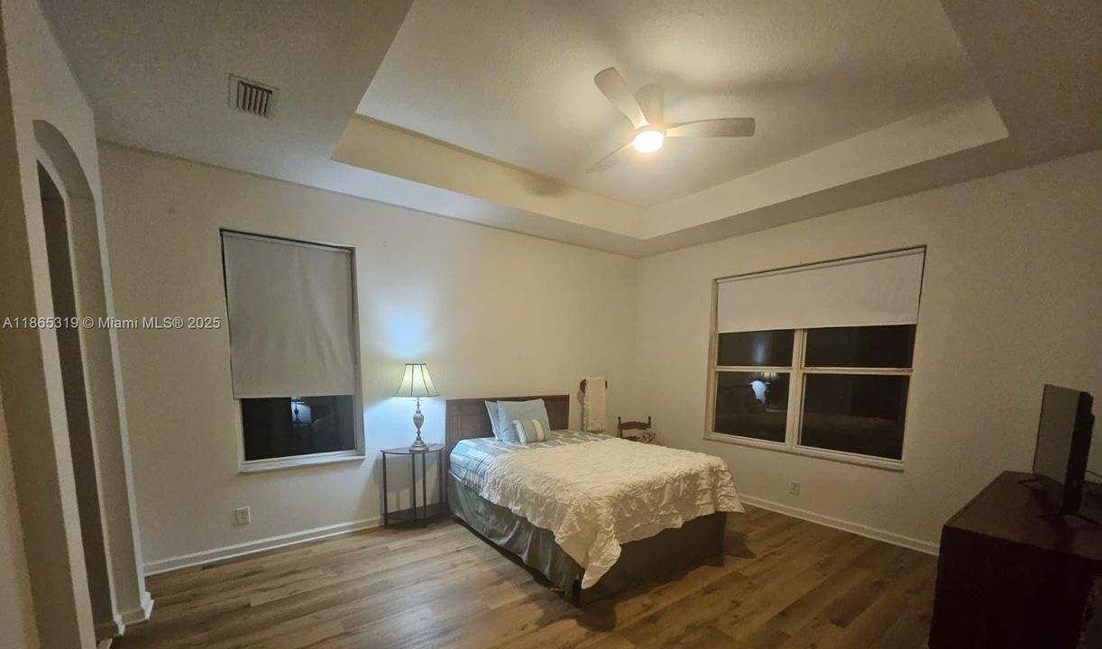 For Sale: $369,000 (3 beds, 2 baths, 1773 Square Feet)