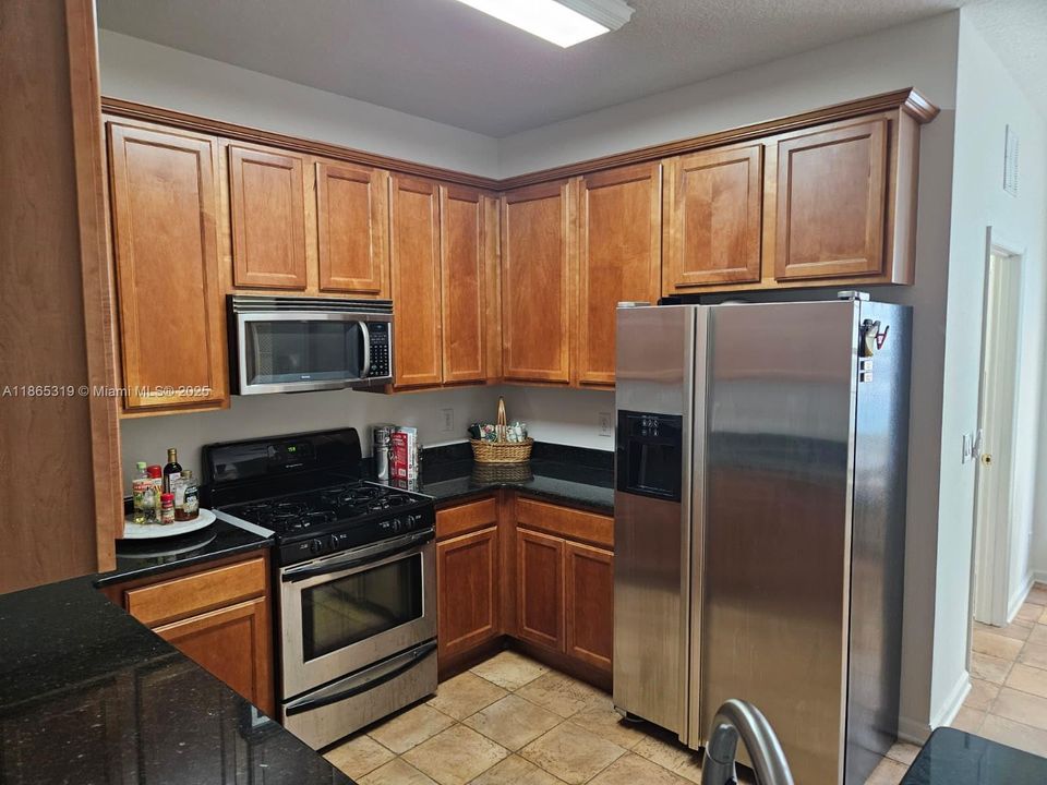 For Sale: $369,000 (3 beds, 2 baths, 1773 Square Feet)