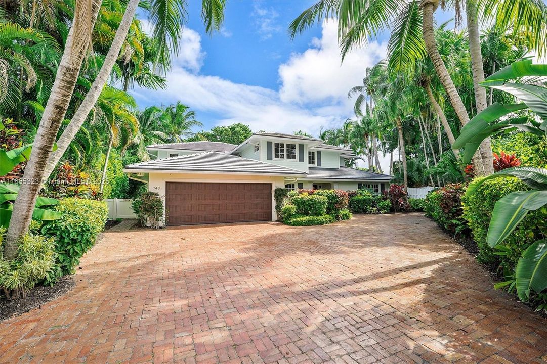 На продажу: $4,999,000 (5 спален, 4 ванн, 3851 Квадратных фут)
