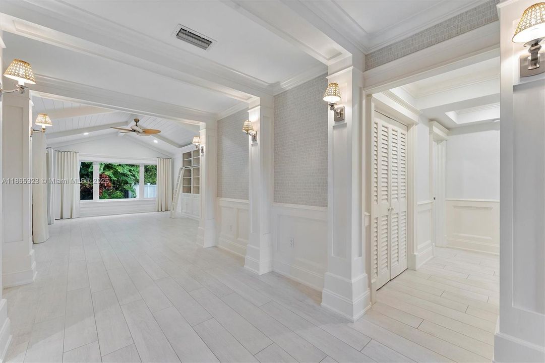 На продажу: $4,999,000 (5 спален, 4 ванн, 3851 Квадратных фут)