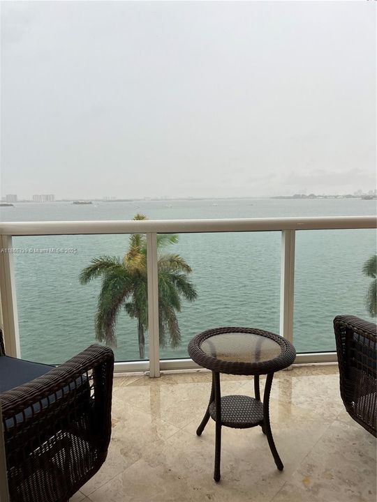 Недавно продано: $545,000 (2 спален, 2 ванн, 1226 Квадратных фут)