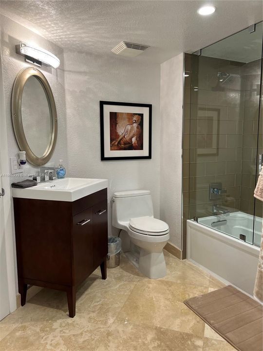 Недавно продано: $545,000 (2 спален, 2 ванн, 1226 Квадратных фут)