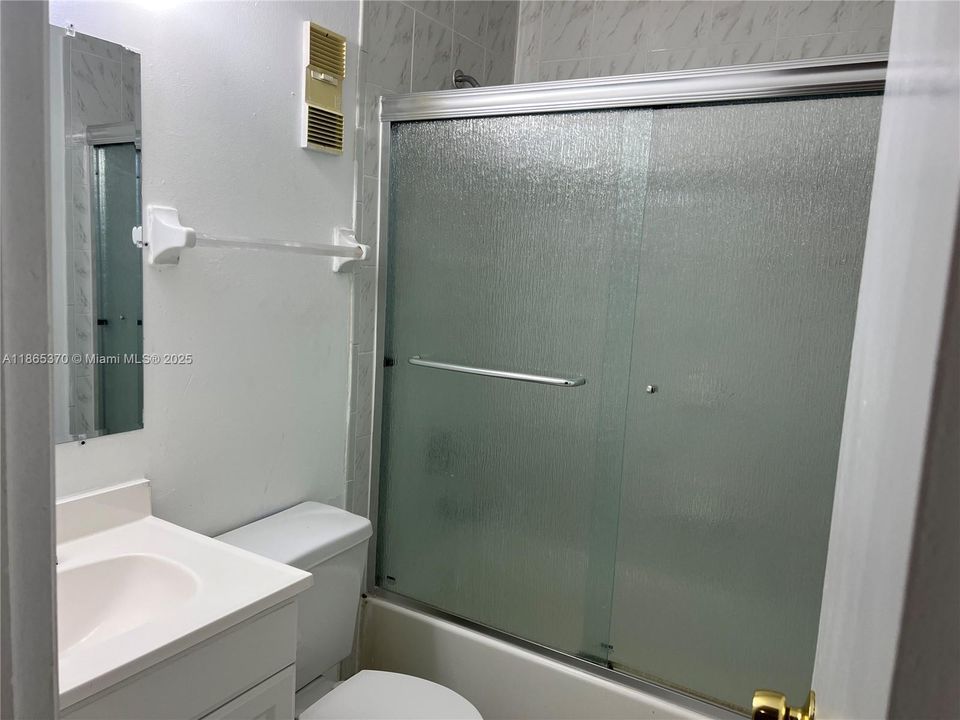 待售: $329,000 (3 贝兹, 3 浴室, 1303 平方英尺)