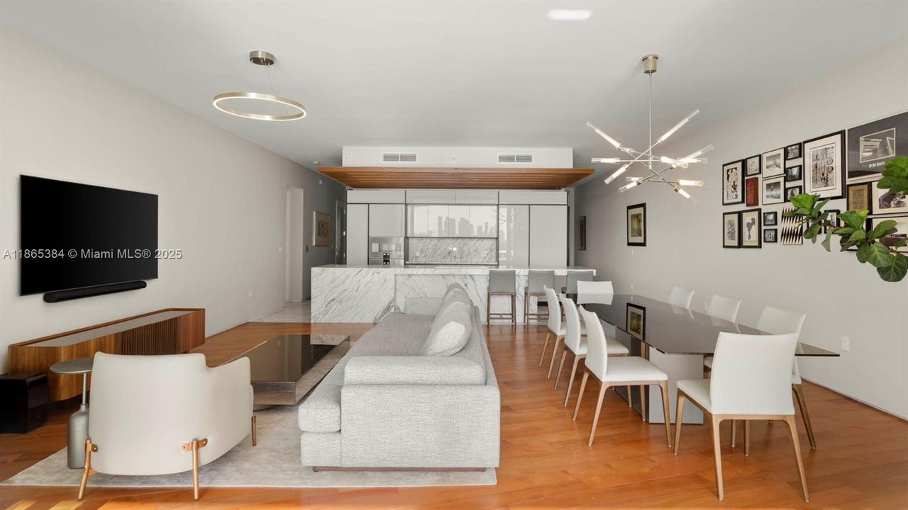 待售: $3,500,000 (2 贝兹, 2 浴室, 1910 平方英尺)