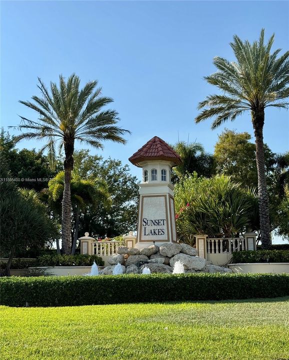 For Sale: $1,249,300 (6 beds, 5 baths, 3766 Square Feet)