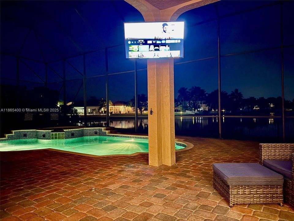 For Sale: $1,249,300 (6 beds, 5 baths, 3766 Square Feet)