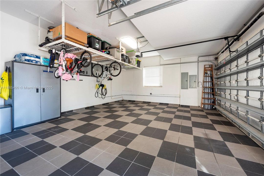 For Sale: $1,249,300 (6 beds, 5 baths, 3766 Square Feet)