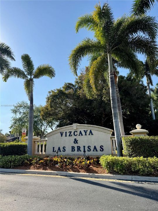 For Sale: $1,249,300 (6 beds, 5 baths, 3766 Square Feet)