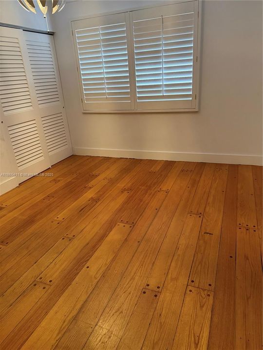 Под контрактом: $8,500 (4 спален, 4 ванн, 1906 Квадратных фут)