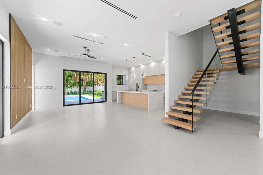 Active With Contract: $1,500,000 (3 beds, 3 baths, 2330 Square Feet)
