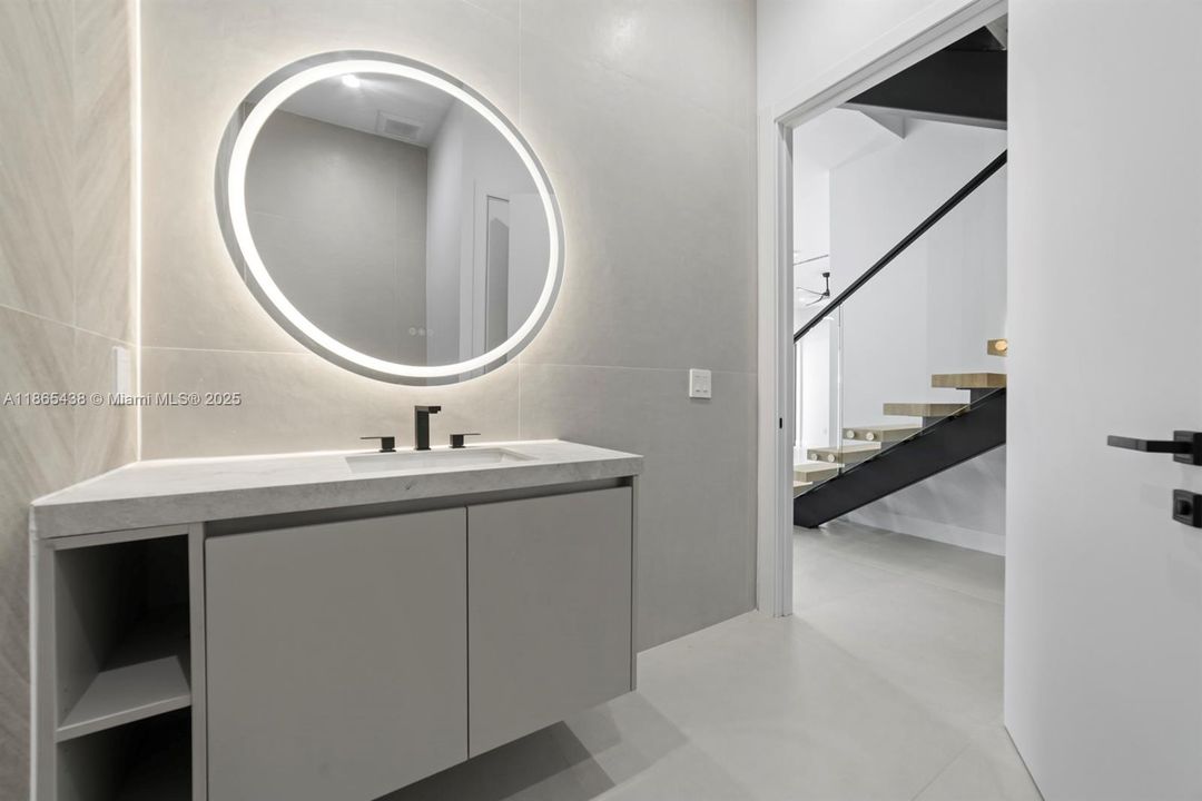 Active With Contract: $1,500,000 (3 beds, 3 baths, 2330 Square Feet)