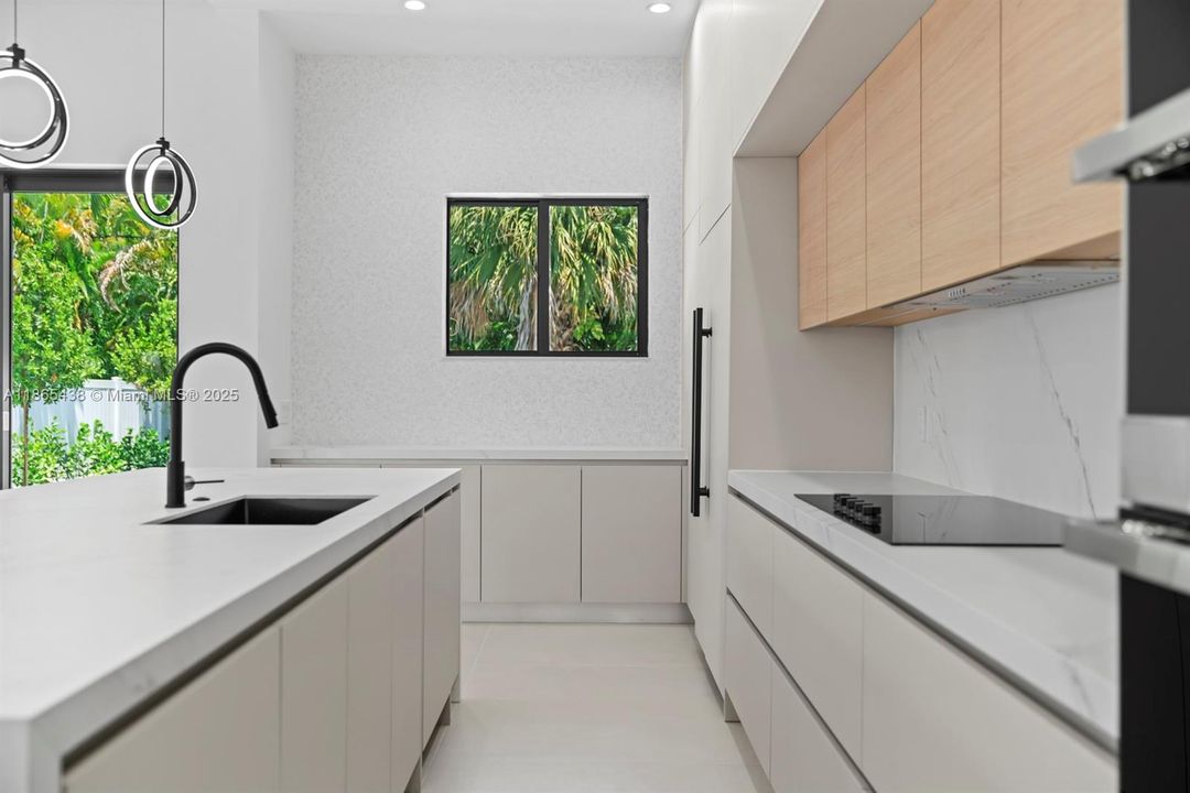 Active With Contract: $1,500,000 (3 beds, 3 baths, 2330 Square Feet)