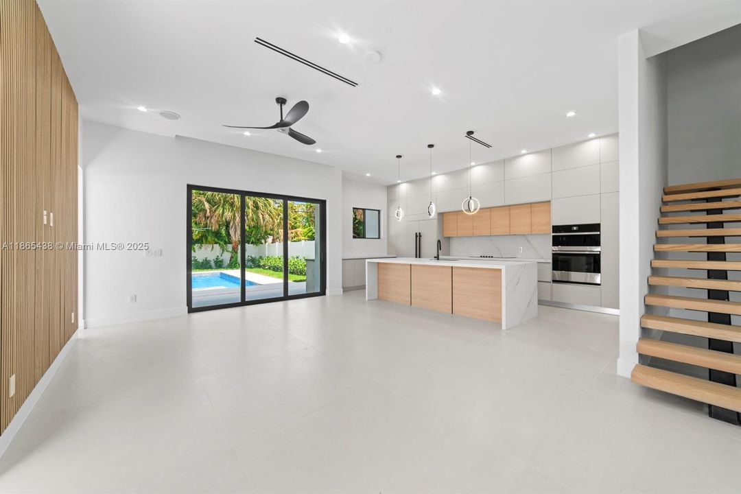 Active With Contract: $1,500,000 (3 beds, 3 baths, 2330 Square Feet)