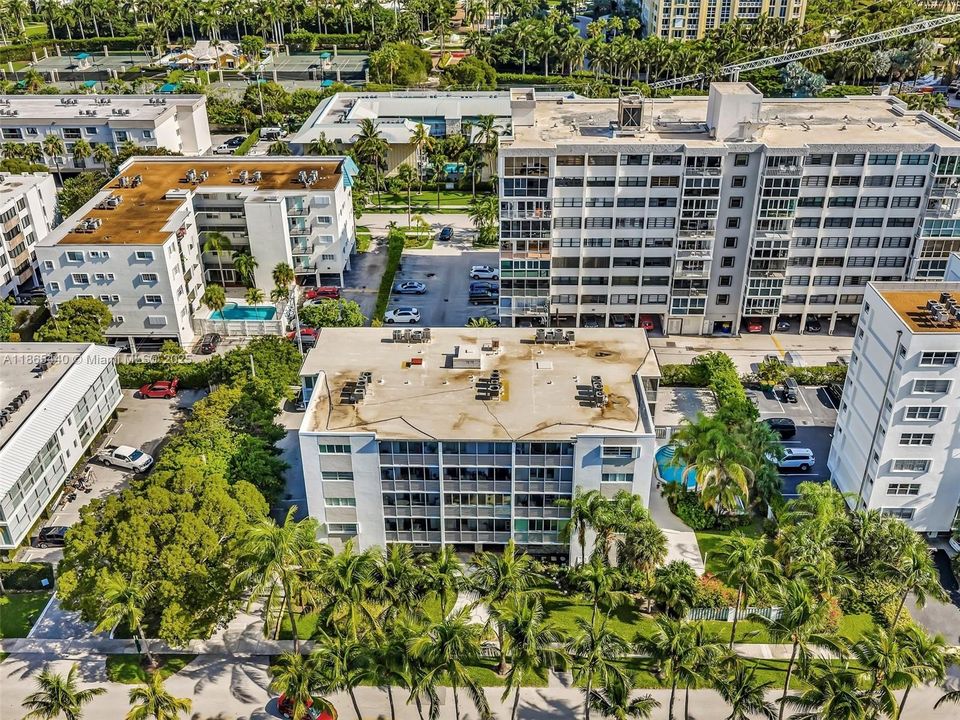 合同活跃: $473,355 (0 贝兹, 1 浴室, 460 平方英尺)