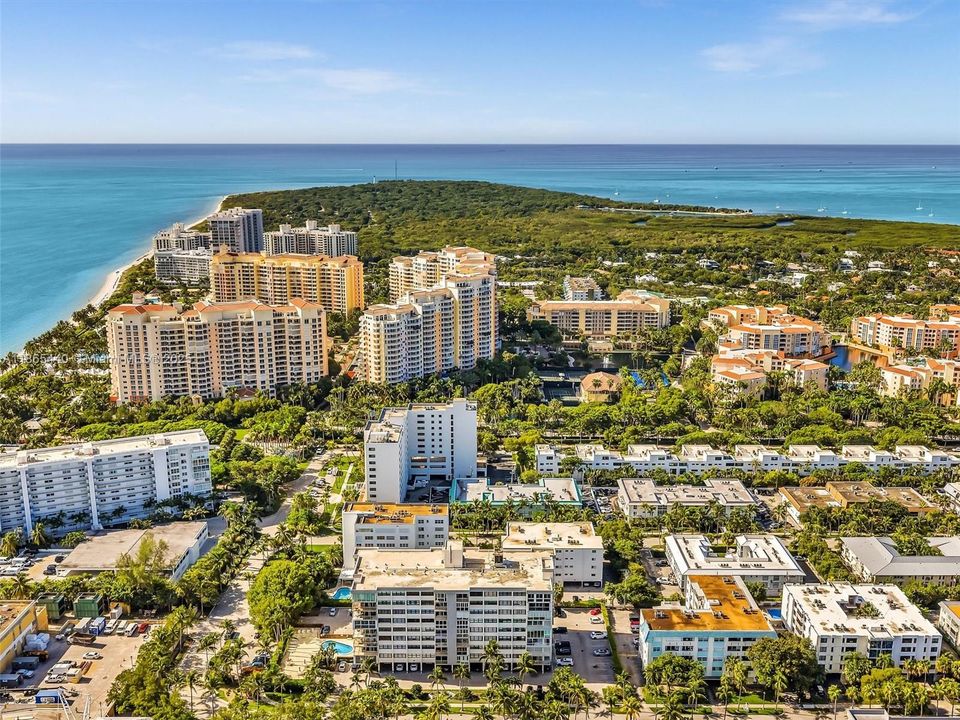 合同活跃: $473,355 (0 贝兹, 1 浴室, 460 平方英尺)