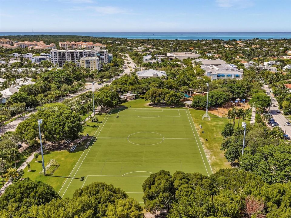 合同活跃: $473,355 (0 贝兹, 1 浴室, 460 平方英尺)