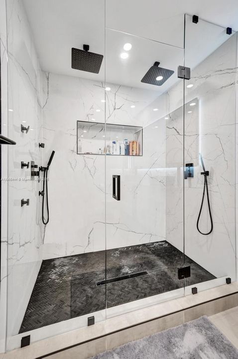 待售: $1,850,000 (5 贝兹, 3 浴室, 2227 平方英尺)