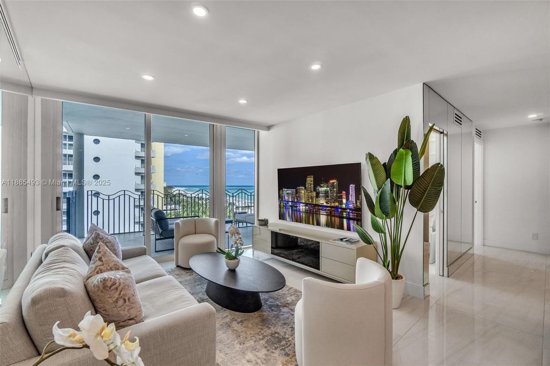 待售: $2,998,000 (3 贝兹, 3 浴室, 1740 平方英尺)