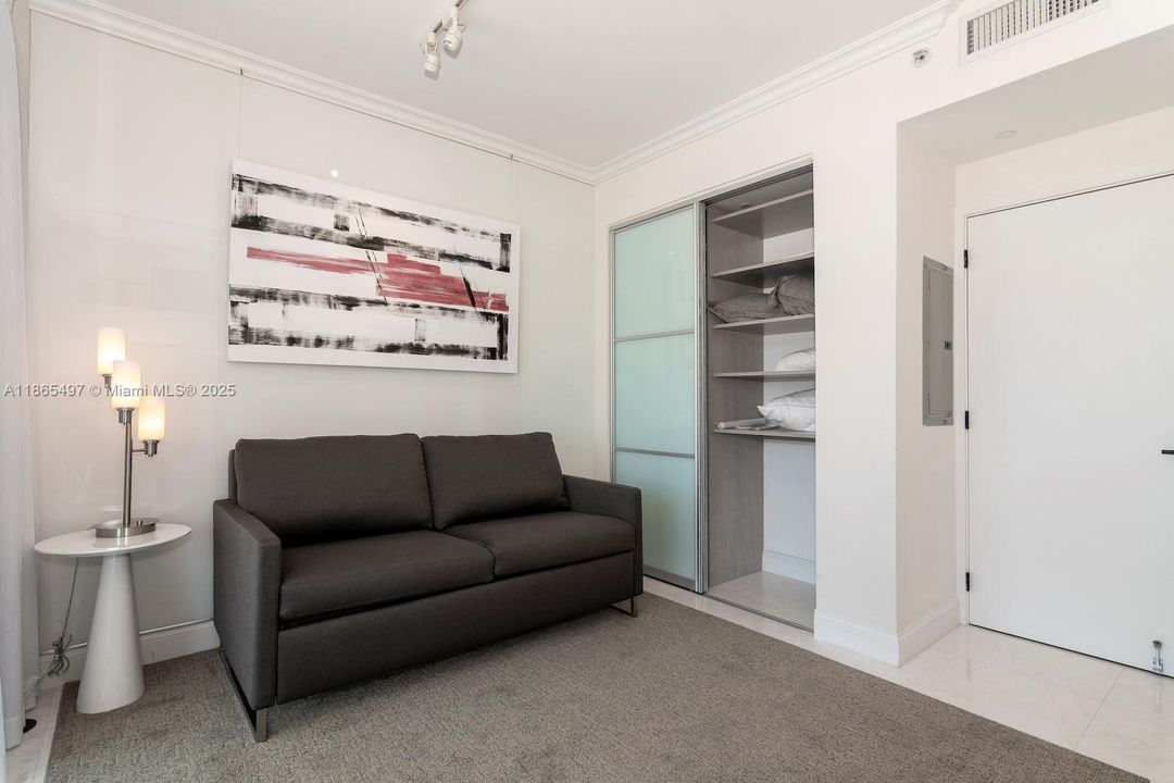 En Venta: $1,020,000 (2 camas, 2 baños, 1035 Pies cuadrados)