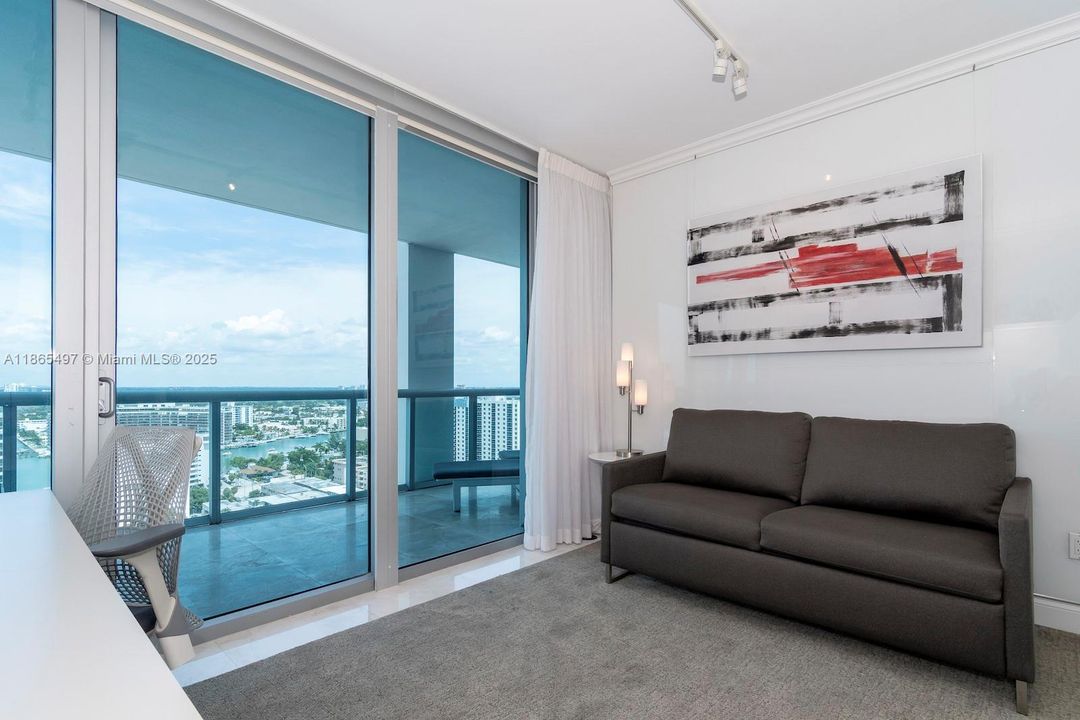 En Venta: $1,020,000 (2 camas, 2 baños, 1035 Pies cuadrados)